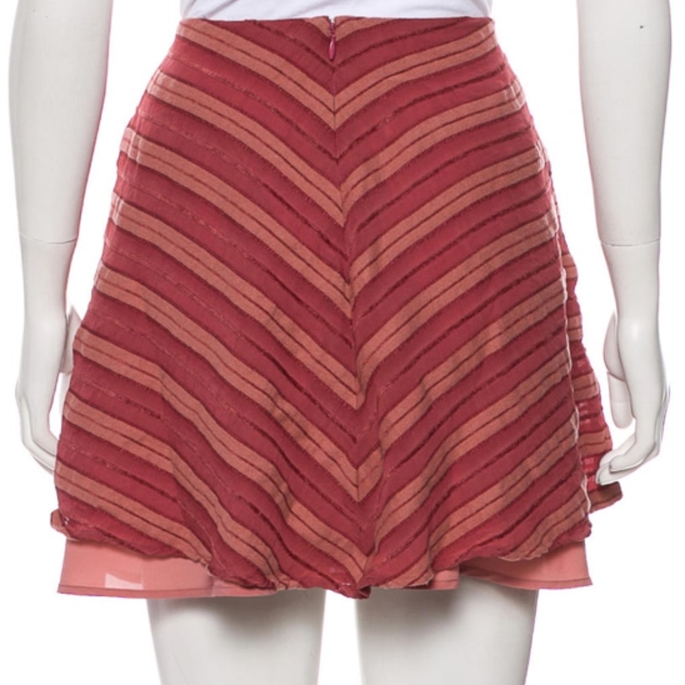 🚫SOLD🚫 For Love & Lemons Chevron Mini Skirt M EUC - Picture 6 of 7